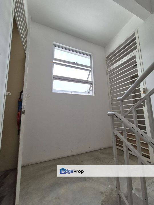 Townhouse Eristana Seri Pristana Sg Buloh, Selangor, Sungai Buloh