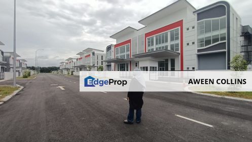 3 Storey Semi D Warehouse in KLIA Sepang, Selangor, Sepang