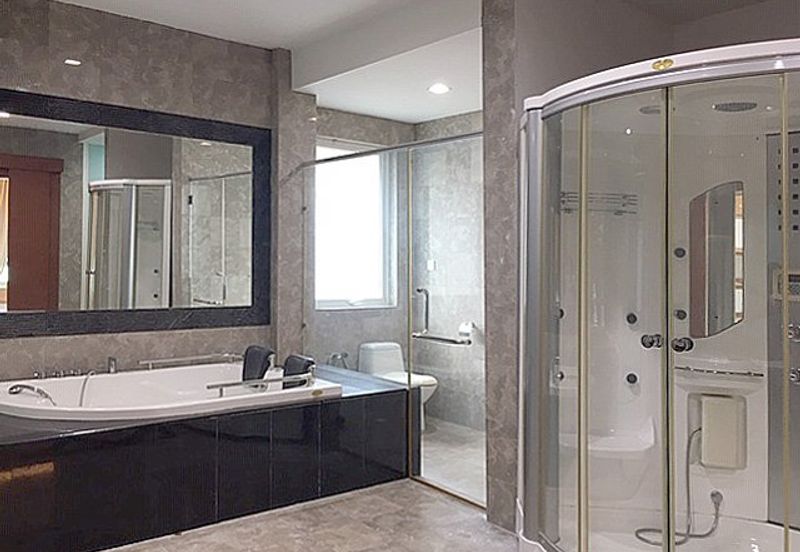 Rafflesia @ The Hill