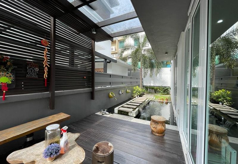 Rafflesia @ Damansara Perdana 