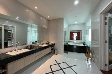 Rafflesia @ Damansara Perdana 