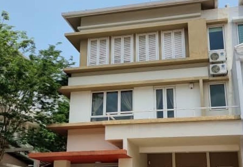 Rafflesia @ Damansara Perdana 