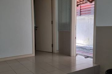 Rafflesia @ Damansara Perdana 