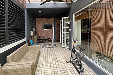 Rafflesia @ The Hill