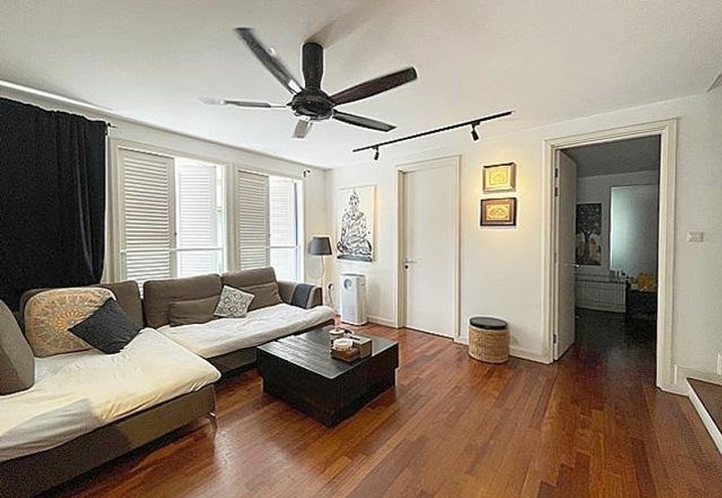 Rafflesia @ The Hill