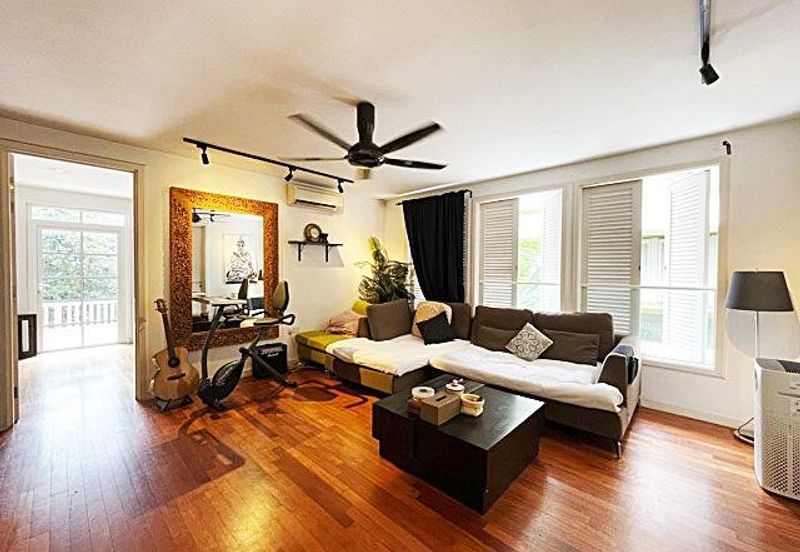 Rafflesia @ The Hill