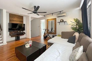 Rafflesia @ The Hill