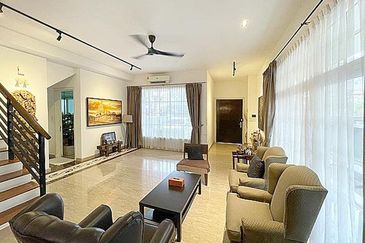 Rafflesia @ The Hill