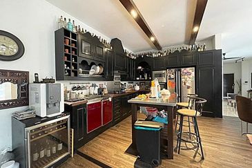 Rafflesia @ The Hill