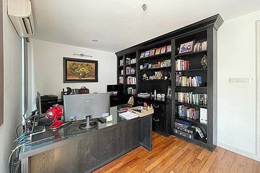 Rafflesia @ The Hill