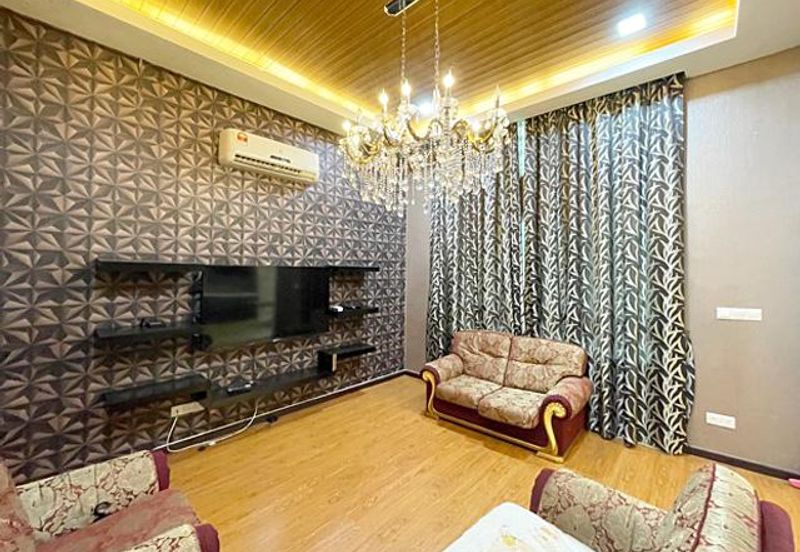 Rafflesia @ The Hill