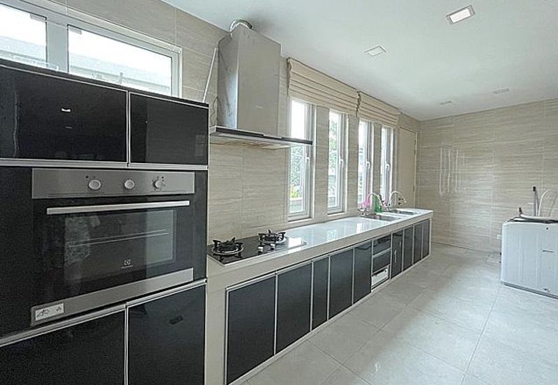 Rafflesia @ The Hill