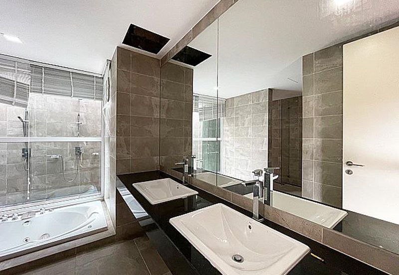 Rafflesia @ The Hill