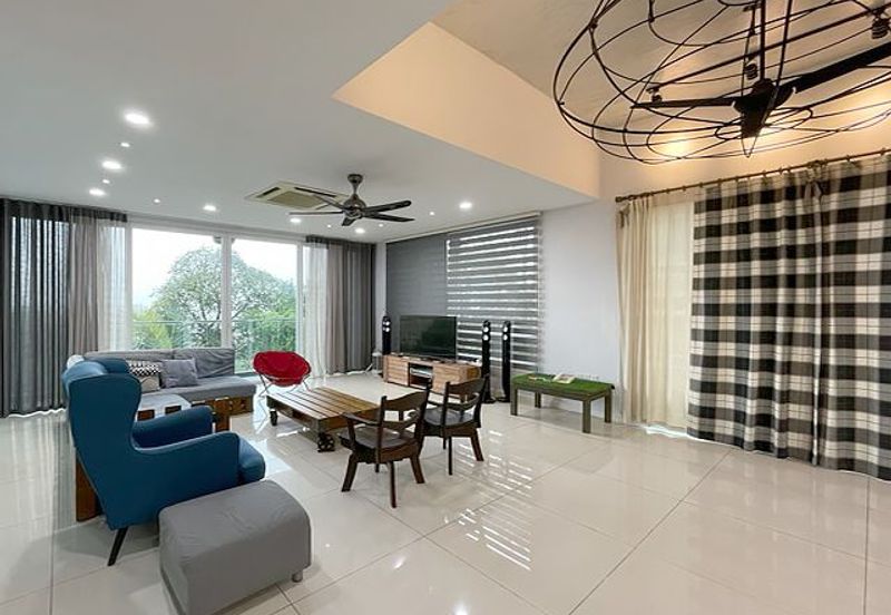 Rafflesia @ The Hill