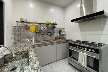 Rafflesia @ The Hill