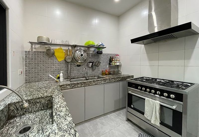 Rafflesia @ The Hill