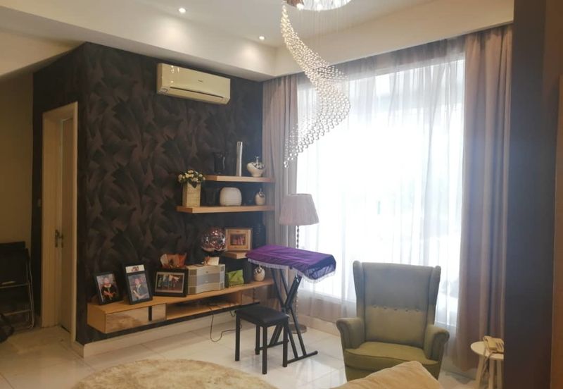 Rafflesia @ Damansara Perdana 