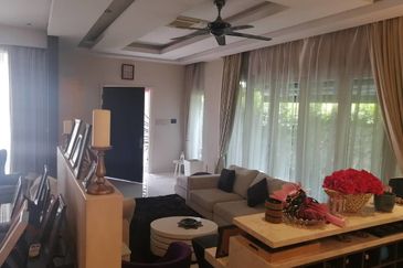 Rafflesia @ Damansara Perdana 