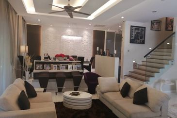 Rafflesia @ Damansara Perdana 