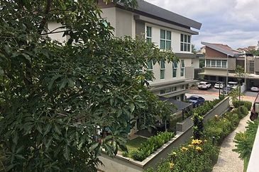 Rafflesia @ The Hill