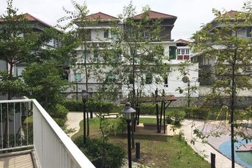 Rafflesia @ The Hill