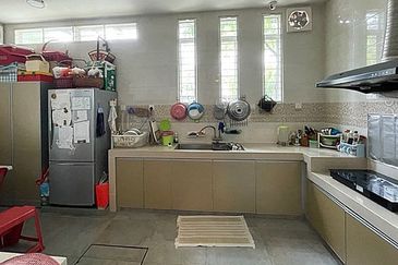 Rafflesia @ The Hill