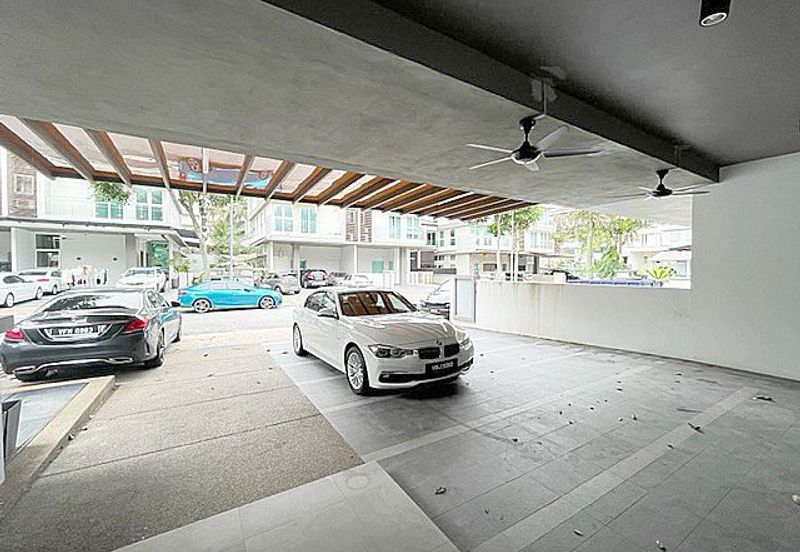 Rafflesia @ The Hill