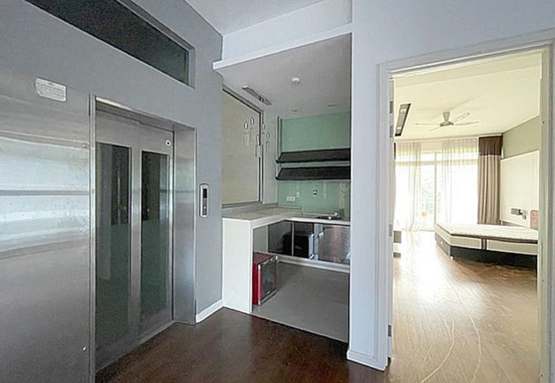 Rafflesia @ The Hill