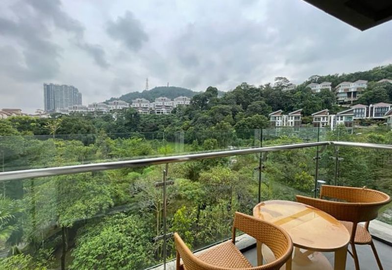 Rafflesia @ The Hill