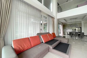 Rafflesia @ The Hill