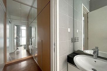 Rafflesia @ The Hill