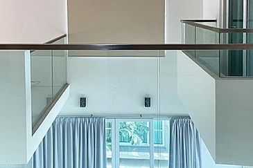 Rafflesia @ The Hill