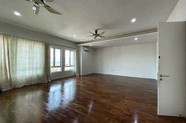 Rafflesia @ The Hill