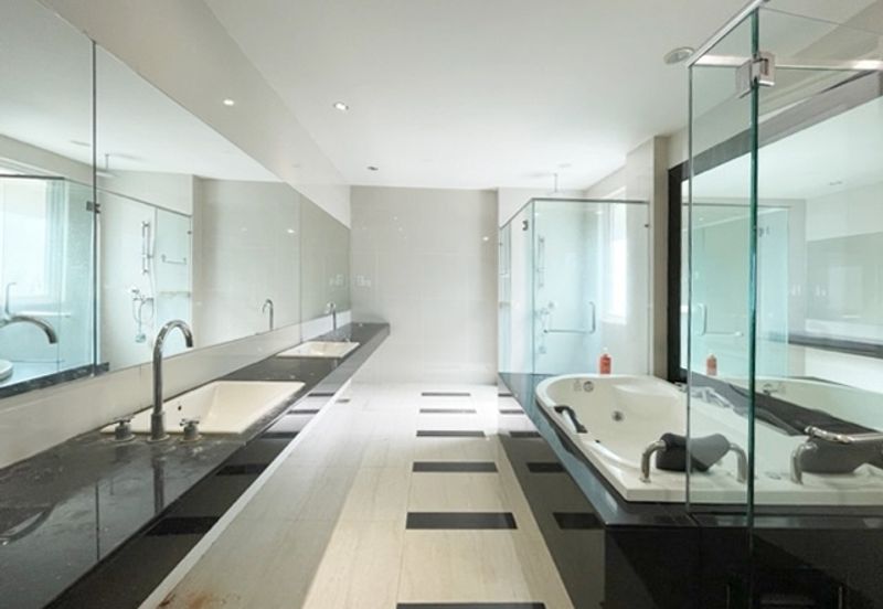 Rafflesia @ The Hill