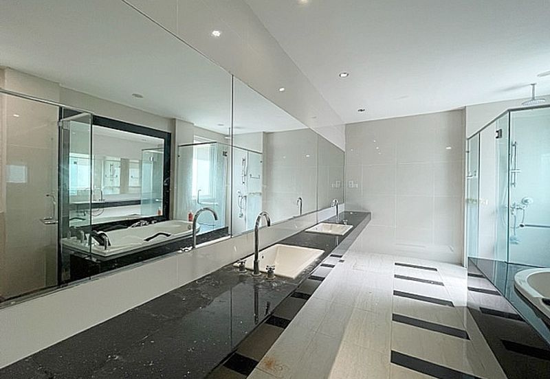 Rafflesia @ The Hill