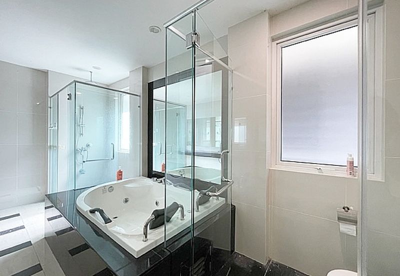 Rafflesia @ The Hill