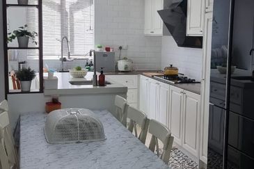 Rafflesia @ The Hill