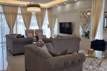 Rafflesia @ The Hill