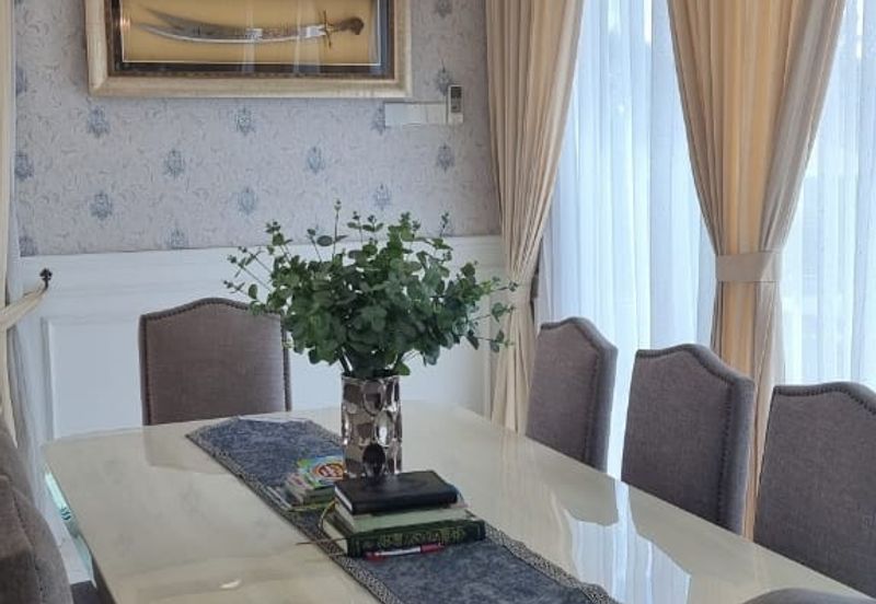 Rafflesia @ The Hill