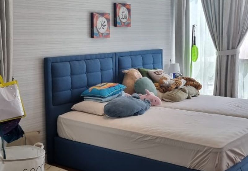 Rafflesia @ The Hill