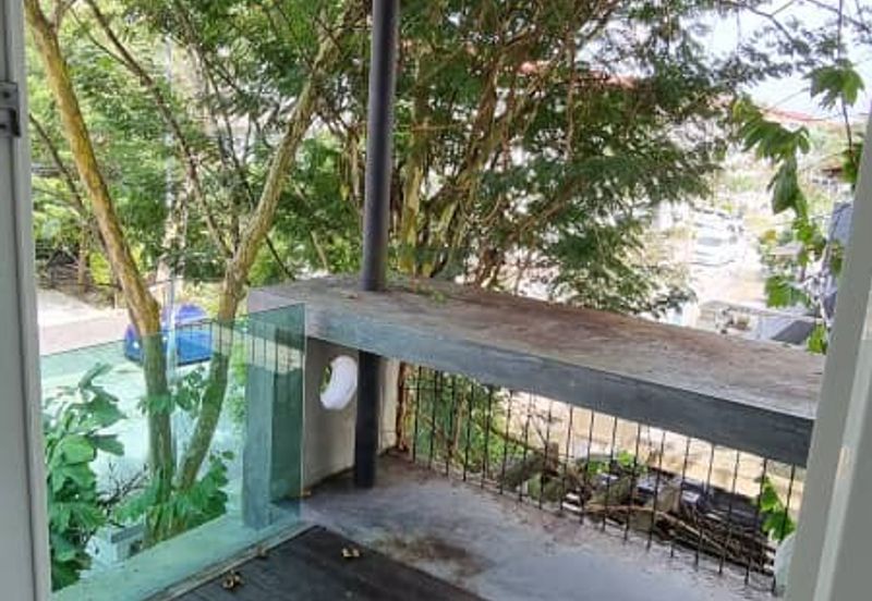 Rafflesia @ The Hill