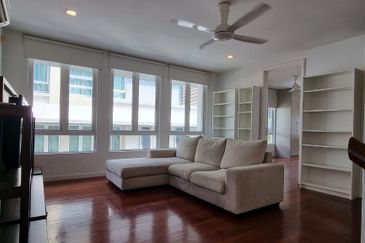 Rafflesia @ The Hill