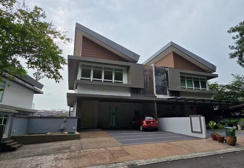 Rafflesia @ The Hill