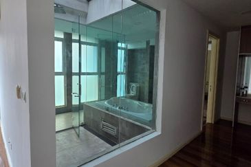 Rafflesia @ The Hill