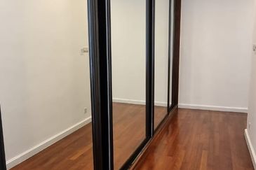 Rafflesia @ The Hill