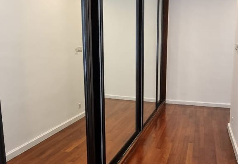 Rafflesia @ The Hill