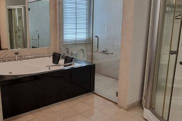 Rafflesia @ The Hill