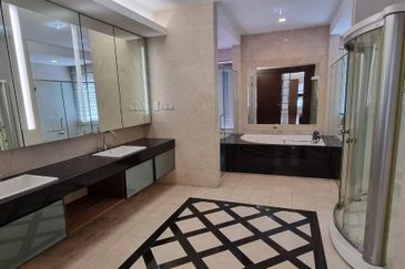 Rafflesia @ The Hill