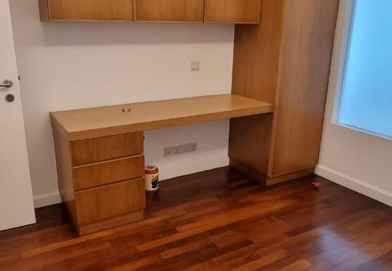 Rafflesia @ The Hill