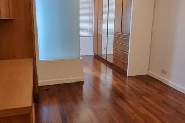 Rafflesia @ The Hill